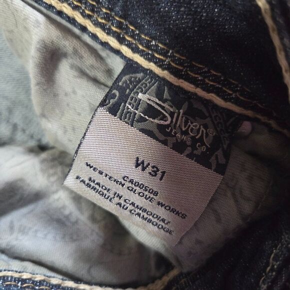 LIKE NEW SILVER JEANS SUKI HIGH SHORTS SIZE 31 W - Picture 13 of 16